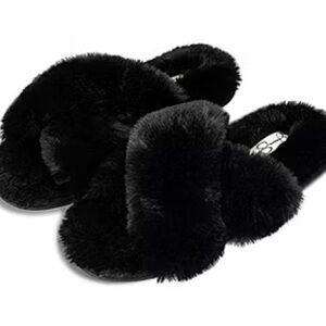 Black Fuzzy Slippers